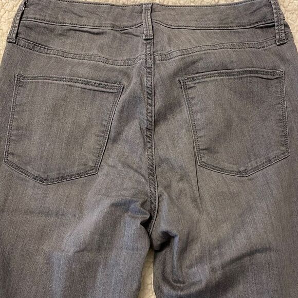 Universal Thread Gray Straight‎ Leg Denim Jeans Women’s Size 8 - Picture 6 of 9